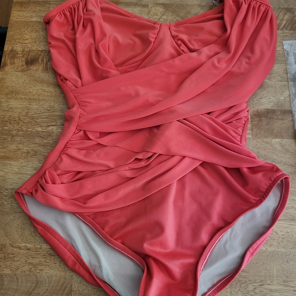 Orange underwire 1 piece swim